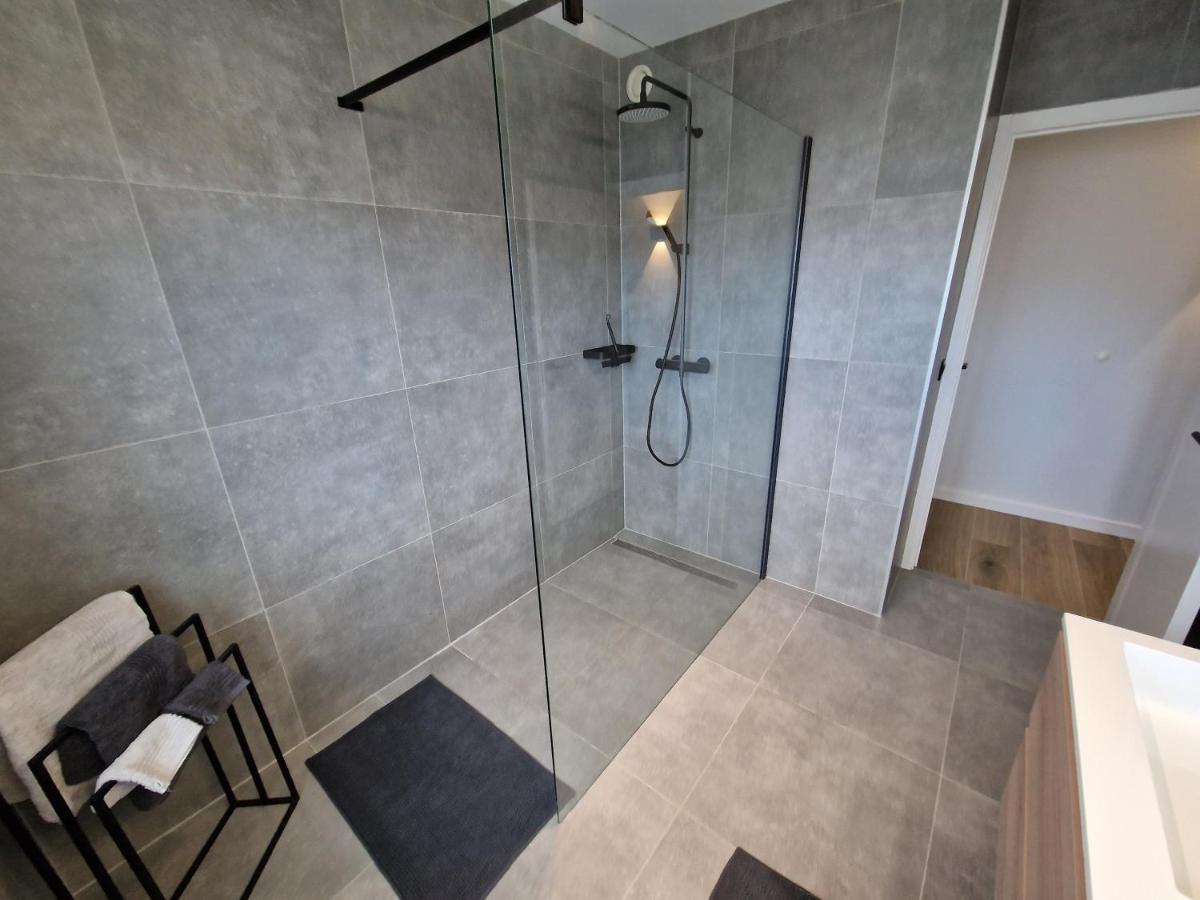Luxueus, Ruim Appartement Op 350M Van Het Strand Остенде Екстер'єр фото